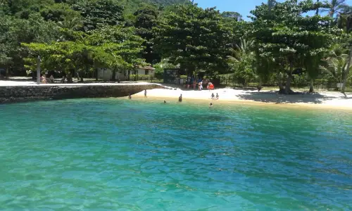 passeio turístico em angra dos reis, pela praia freguesia de santana